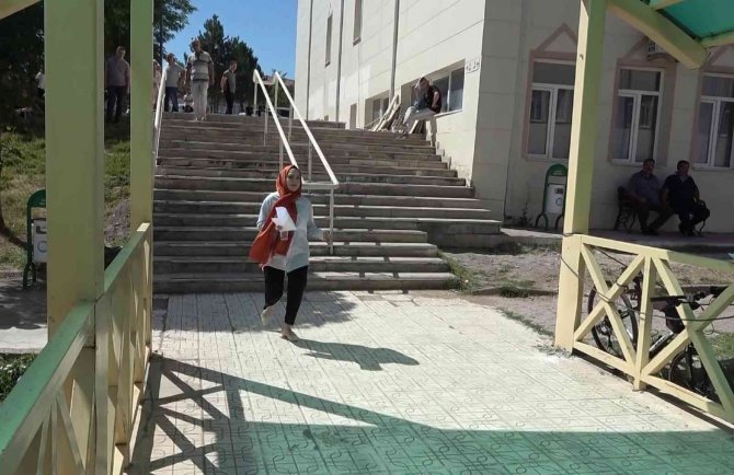 Hayalleri İçin Dakikalarla Yarıştılar