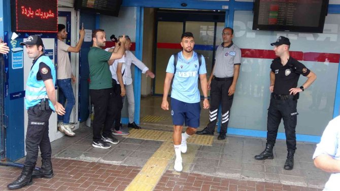 Trabzonspor Trabzon’a Süper Kupayla Döndü
