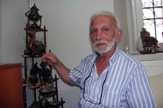 Asırlık Evde Sergilenen Tarihi Eşyalarla Zamanda Yolculuk