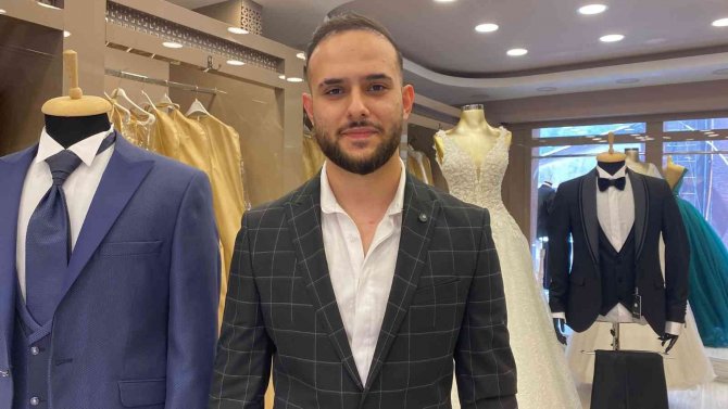 Gelinlik Ve Damatlık Satışlarında Sezon Yoğunluğu