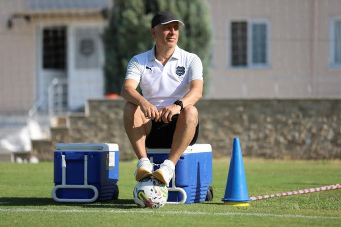 Nazilli Belediyespor Teknik Direktörü Öcal: "Hedefimiz Belli"