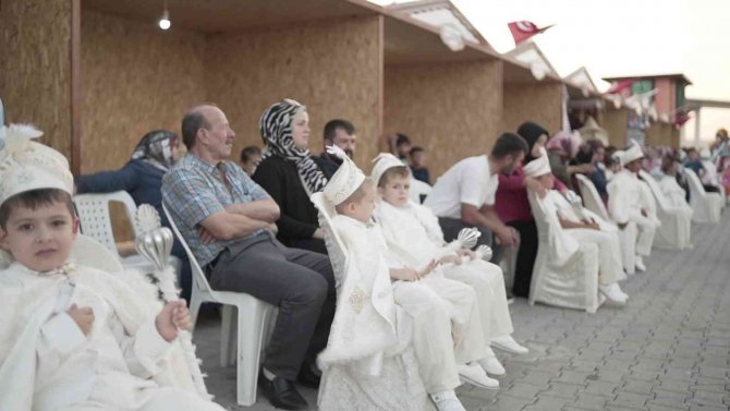 Altınova’da 18. Sünnet Şöleni Coşkusu
