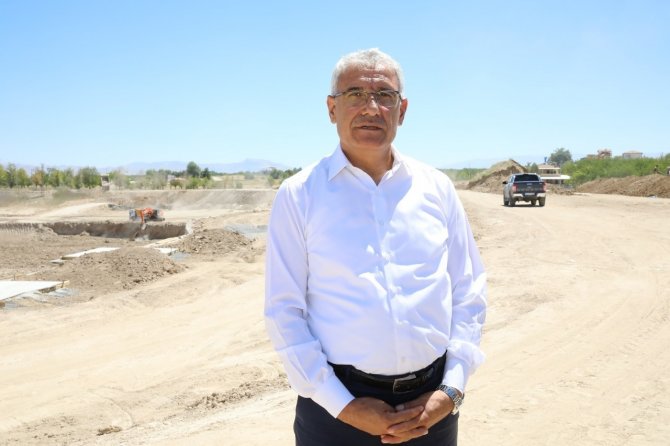 Başkan Güder’e Bir Tebrik De Milletvekili Çakır’dan