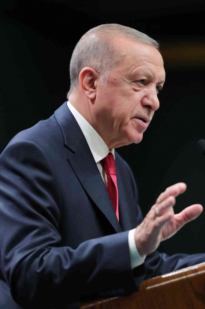 Cumhurbaşkanı Erdoğan: "Cumhuriyet Tarihinin En Büyük Sosyal Konut Hamlesini Başlatıyoruz"