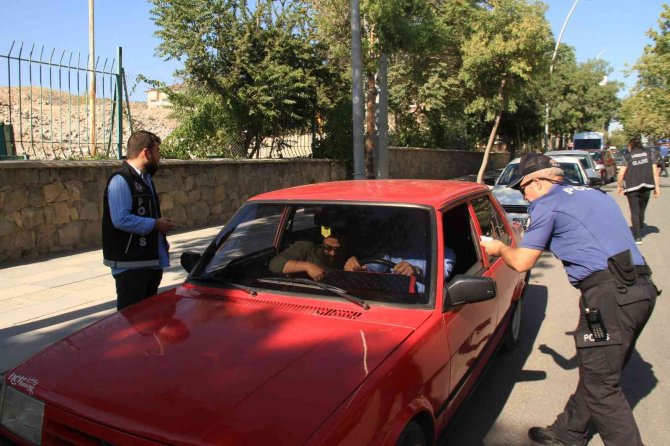 Elazığ’da Asayiş Uygulamaları Sürüyor
