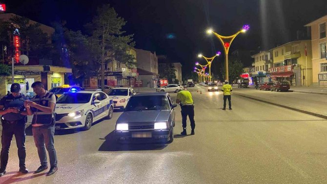Erzincan Polisi Gece Gündüz Denetimde