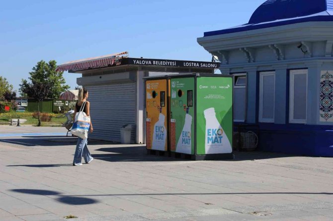 Yalova’da Ekomat İle 45 Günde 130 Bin Atık Geri Dönüşüme Kazandırıldı
