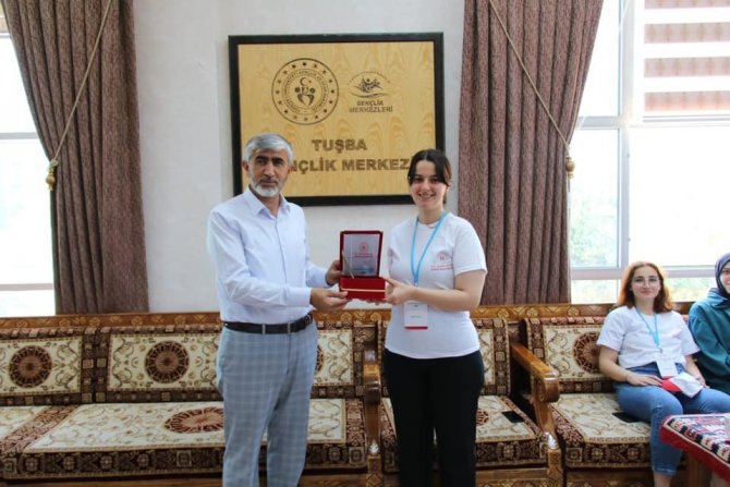 Trabzon’dan Gelen 40 Öğrenci Van’ı Gezdi