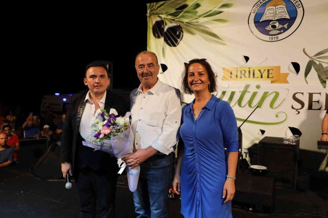 Tirilye Zeytin Şenliği İle Coştu