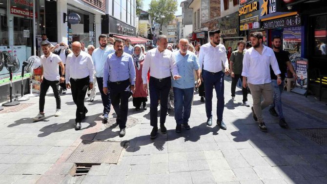 Başkan Büyükakın: "Halkımızla Gönül Diliyle Konuşuyoruz"