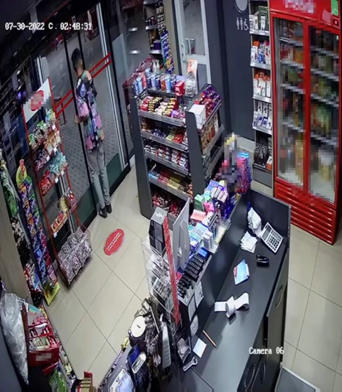 Benzin İstasyonunun Marketinden Para Çalıp Kayıplara Karıştı