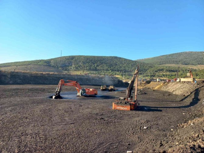Çamur Altına Kalan İşçinin Cansız Bedenine Ulaşıldı