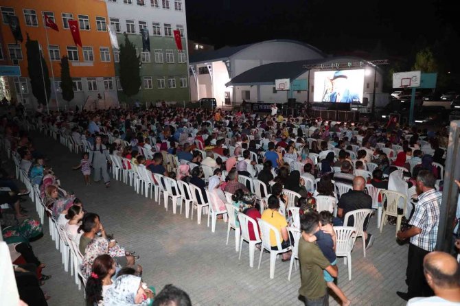 Film Severler Açık Hava Sinemasında Buluşacak