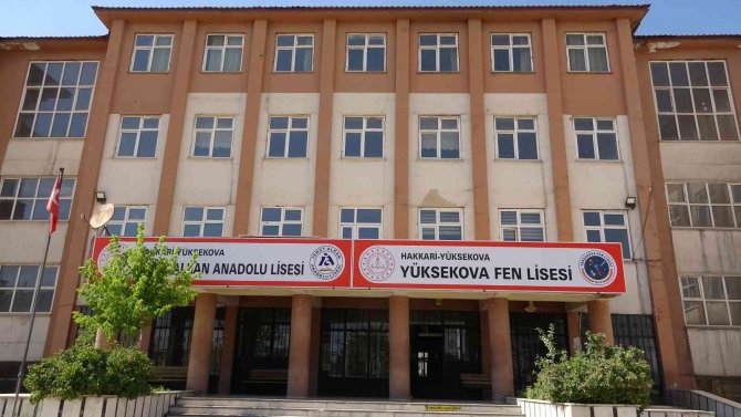 Yüksekova ‘Fen Lisesi’ne Kavuştu