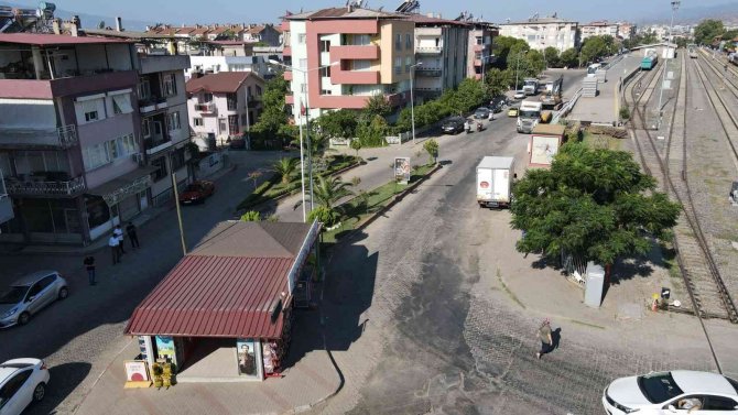 Nazilli Cumhuriyet Mahallesi’nde 173 Sokakta Yol Yenileme Çalışmaları Başladı