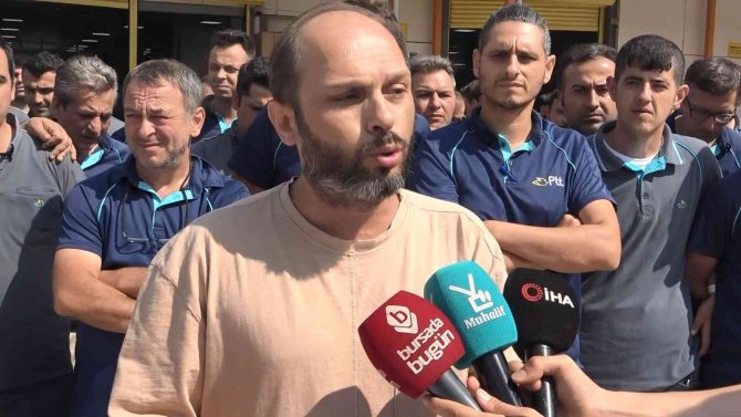 Ptt İşçileri İş Bıraktı