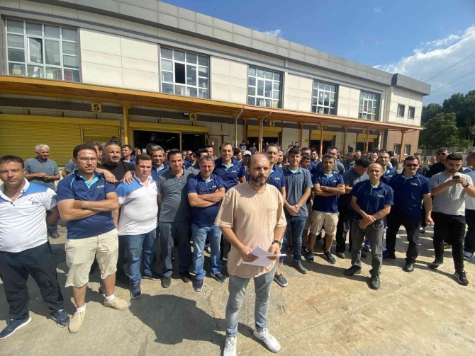 Ptt İşçileri İş Bıraktı