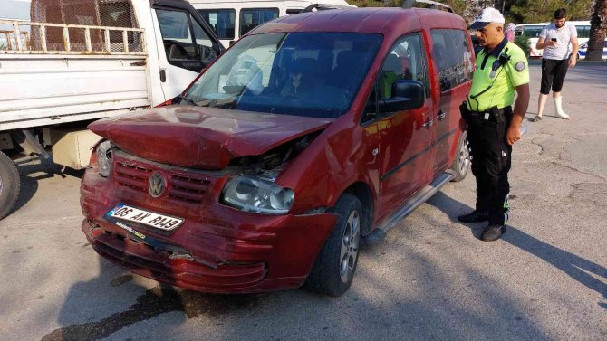 Samsun’da Trafik Kazası: 2 Yaralı