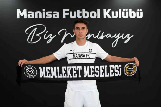 17 Yaşındaki Fırat Sarı Manisa Fk’da