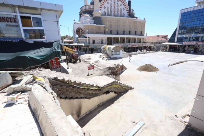 Başkan Şerifoğulları: “Göreve Geldiğimiz Günden İtibaren Kapalı Çarşı Ve Çevresinde Hummalı Bir Çalışma Başlattık”