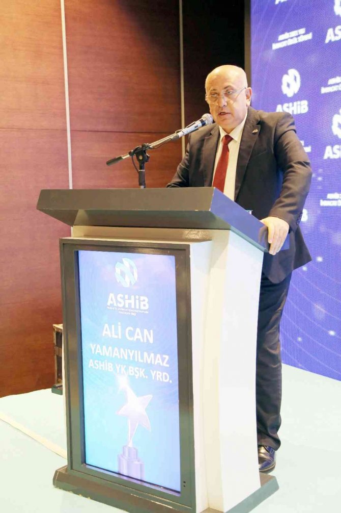 İ̇hracatta Artış Rekortmeni Ashi̇b, Hayvansal Gıda Devlerini Ödüllendirdi