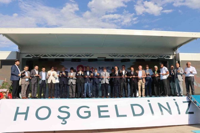 Türkiye’nin İlk Ve Tek Cağ Kebap Fabrikası Oltu’da Hizmete Açıldı