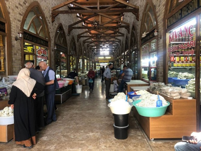 Van’ın Meşhur Otlu Peyniri Hediyelik Olarak Alınıyor