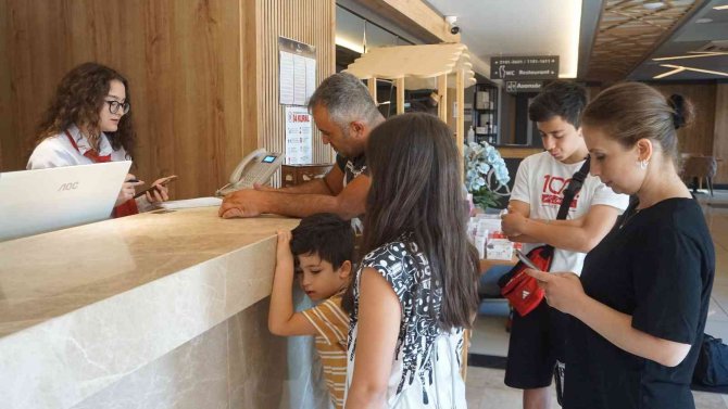 Tüm Zamanların Yolcu Giriş Rekoru Otellerin De Yüzünü Güldürdü