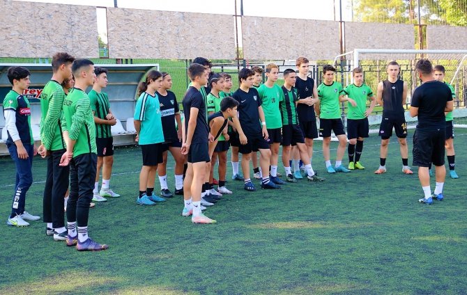 Minik Horozlar Yeni Sezon Hazırlıklarına Başladı