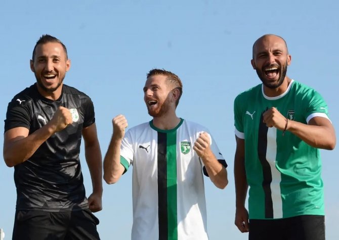 Efeler 09 Sfk’nın Yeni Sezon Formaları Görücüye Çıktı