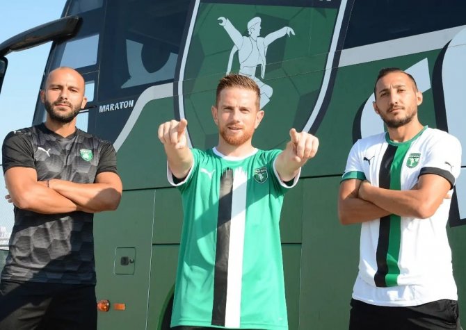Efeler 09 Sfk’nın Yeni Sezon Formaları Görücüye Çıktı