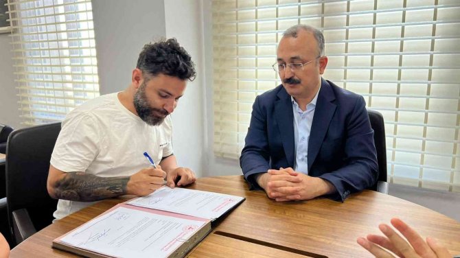 Hayırsever Genç İş Adamı, Restore Ettirdiği Okula Ek Bina Yaptırıyor