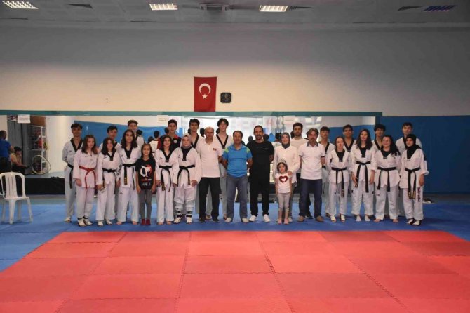 Afyonkarahisarlı Tekvandocular Türkiye Şampiyonası Yolunda