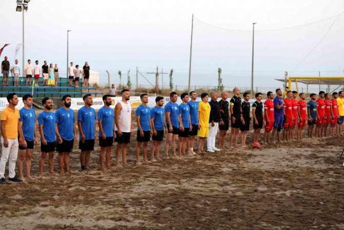 Manavgat’ta Plaj Futbolu Heyecanı Başladı