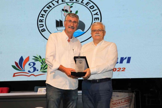 Burhaniye Kitap Fuarı Görkemli Şölenle Sona Erdi