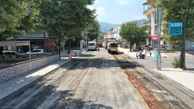 Başiskele’de Asfalt Seferberliği