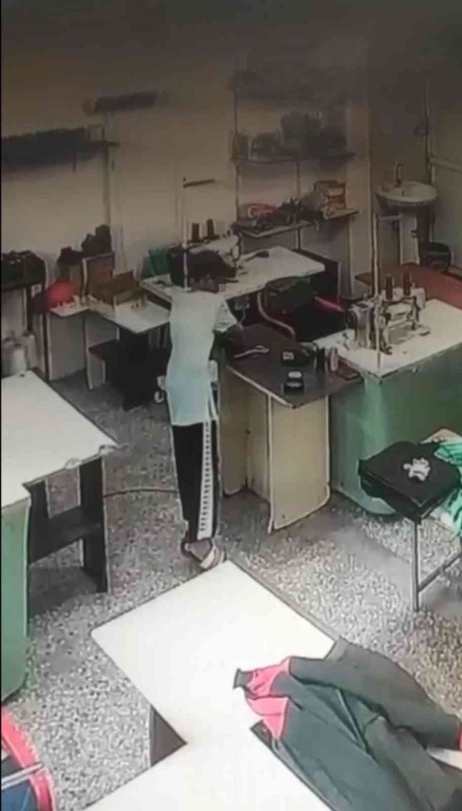 Öğle Arası Tatilindeki İş Yerine Giren Hırsız, 20 Bin Tl Değerindeki Telefonu Çaldı