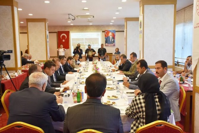 Van Gölü’nde Kirliliğin Önlenmesi Ve Sorunların Çözümü Masaya Yatırıldı