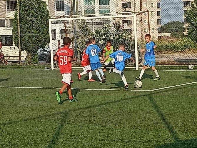 Küçük Adamlar Futbol Turnuvası Başladı
