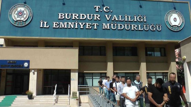 Burdur’da Siber Dolandırıcılığa 5 Tutuklama
