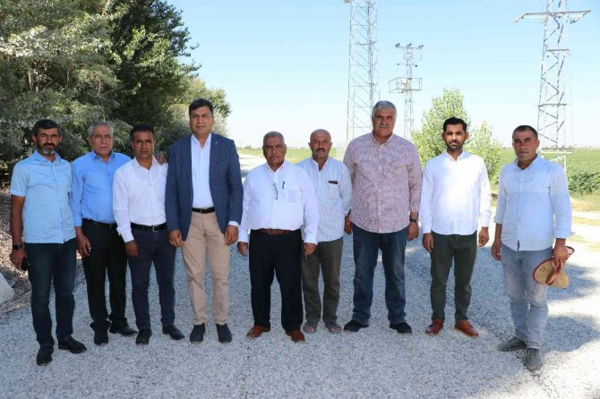 Büyükşehir’den Harran Kırsalında Sathi Asfalt Çalışması