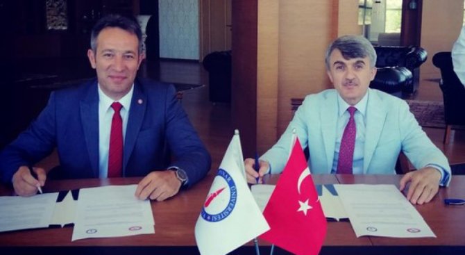 Dpü İle Üni-per-sen Arasında Eğitim İ̇ş Birliği Protokolü İmzalandı