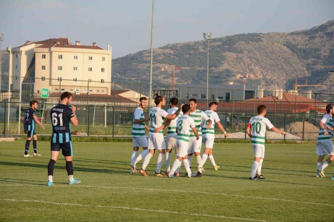 Efeler 09 Sfk:2 - Bld Kütahyaspor:1