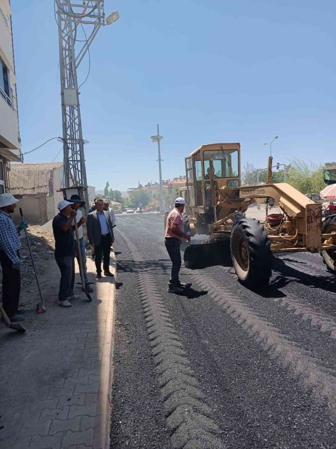 Yazıkonak’ta Altyapı Ve Asfalt Çalışması Hız Kesmeden Devam Ediyor