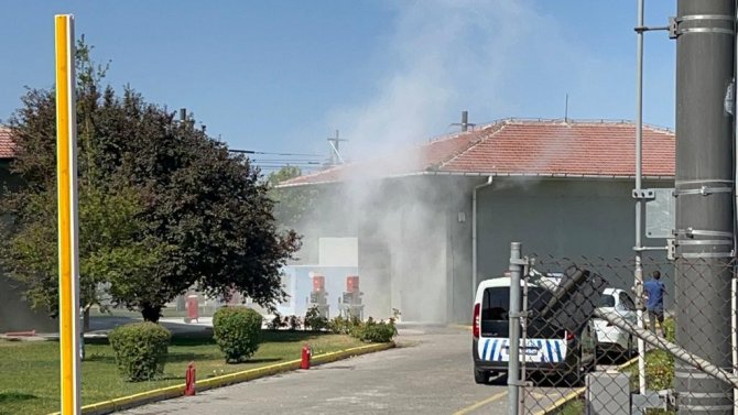 Tramvay Hatlarına Elektrik Sağlayan Trafoda Yangın Çıktı
