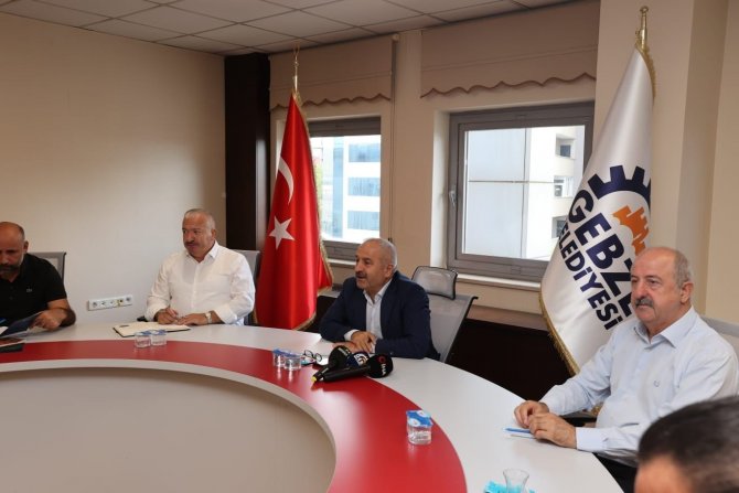 Gebze Belediye Başkanı Zinnur Büyükgöz: