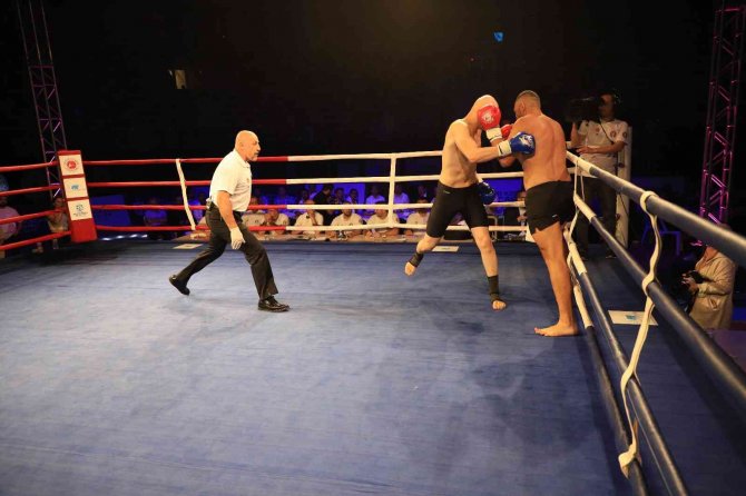 Emekli Paraşütçü Dağ Komandosu, Kick Boks Ringlerinin Hakimi Oldu