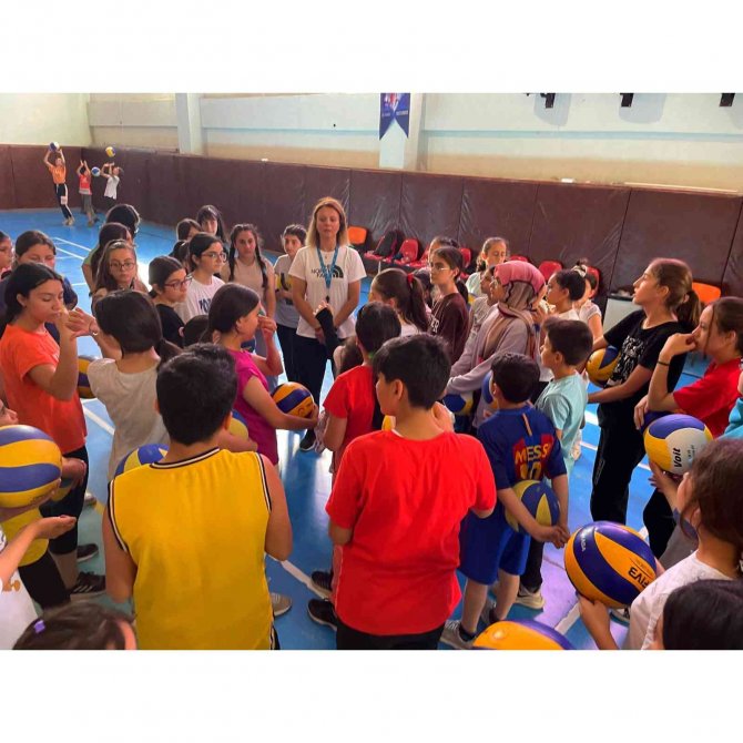 Hedef 50 Bin Çocuğa Spor Yaptırmak