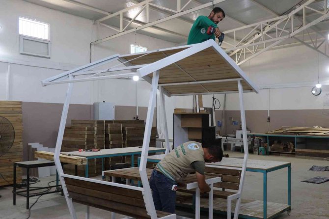 Haliliye Belediyesi Satın Almak Yerine Üretiyor