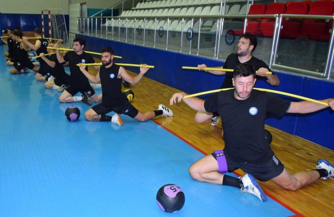 Nilüferli Hentbolcular Sezona Sıkı Hazırlanıyor